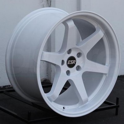 ESR Wheels 18X10.5 5X114.3 +22 72.56 FULL GLOSS WHITE SR07